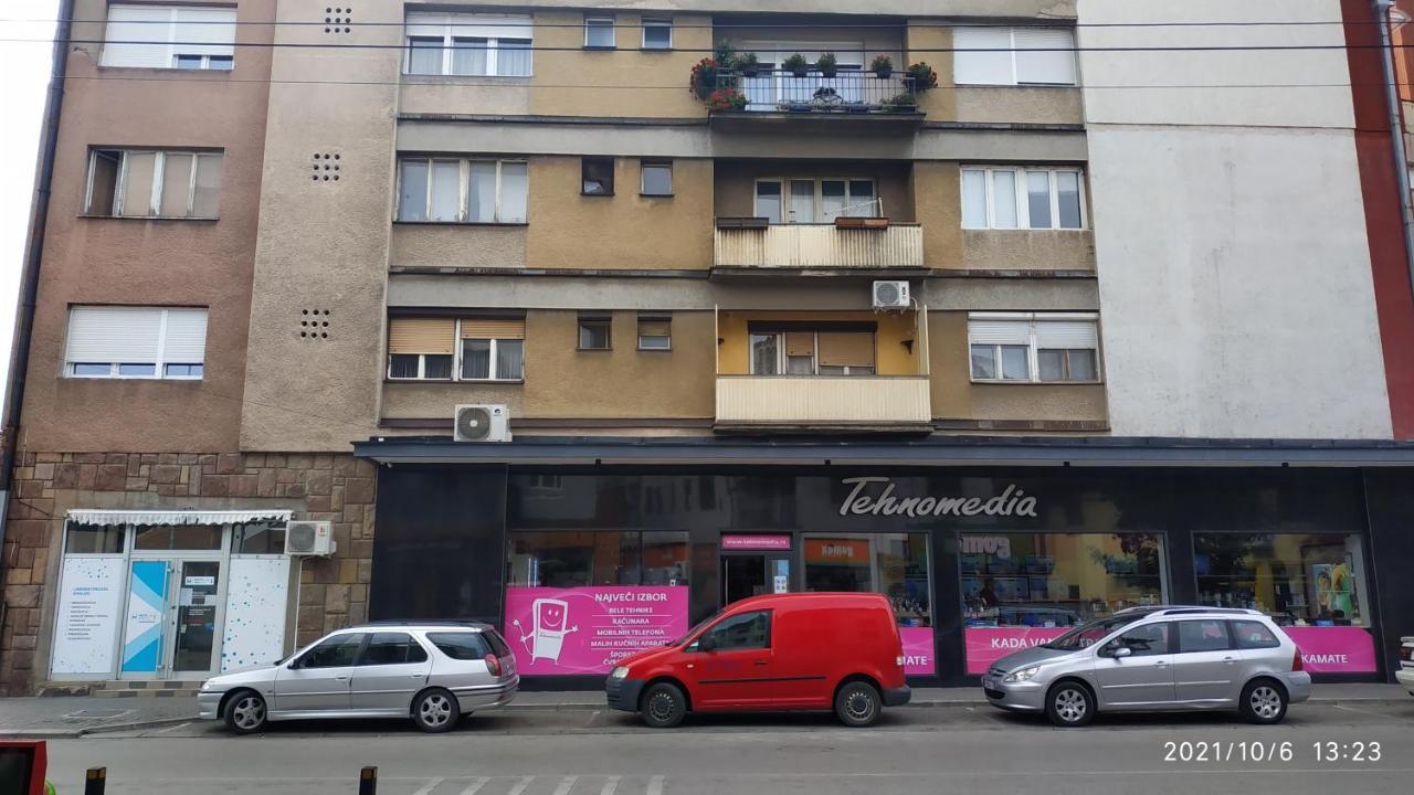 皮罗特Apartman Rada公寓 外观 照片